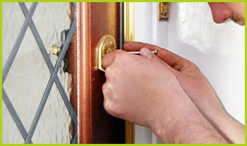 Expert Locksmith Services Forest Hills, NY 718-673-6786 Expert Locksmith Services Forest Hills, NY 718-673-6786