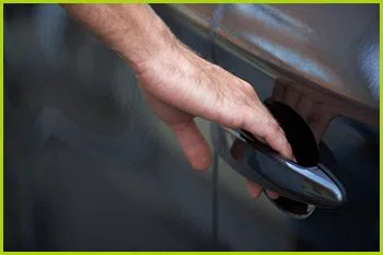 Expert Locksmith Services Forest Hills, NY 718-673-6786 Expert Locksmith Services Forest Hills, NY 718-673-6786 - 8-opening-car-locks